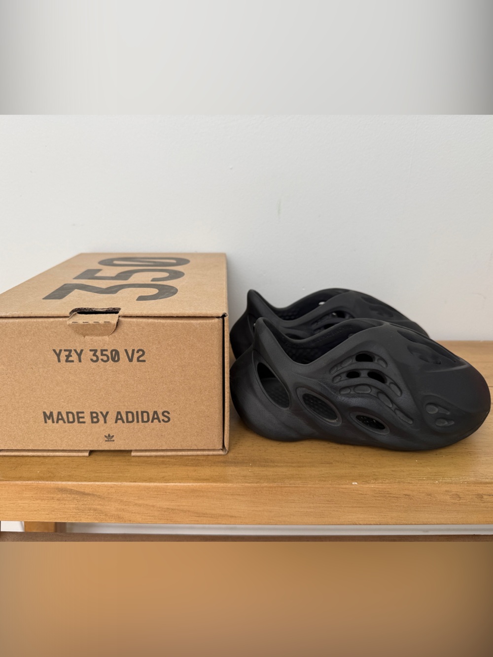 Kids Yeezy Foam Rnr Size 9 Onyx